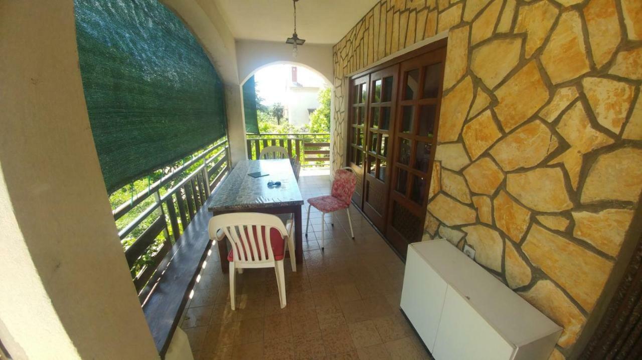 Family Apartment Near Beach 比奥格勒·纳·莫鲁 外观 照片